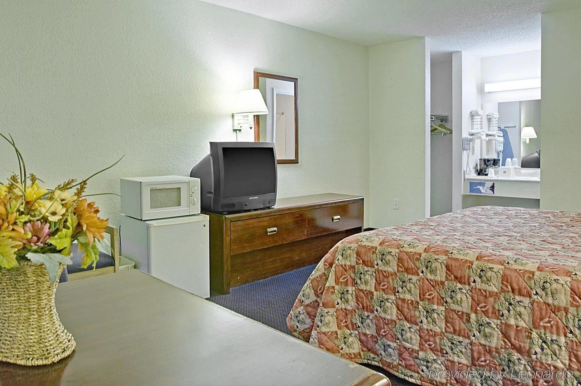 Americas Best Value Inn Dayton Номер фото